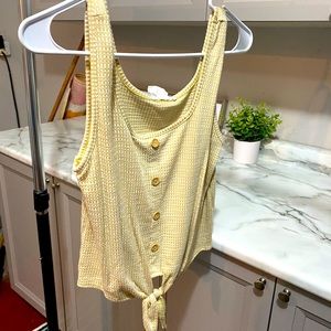 💋SOLD💋Tie- front tank top